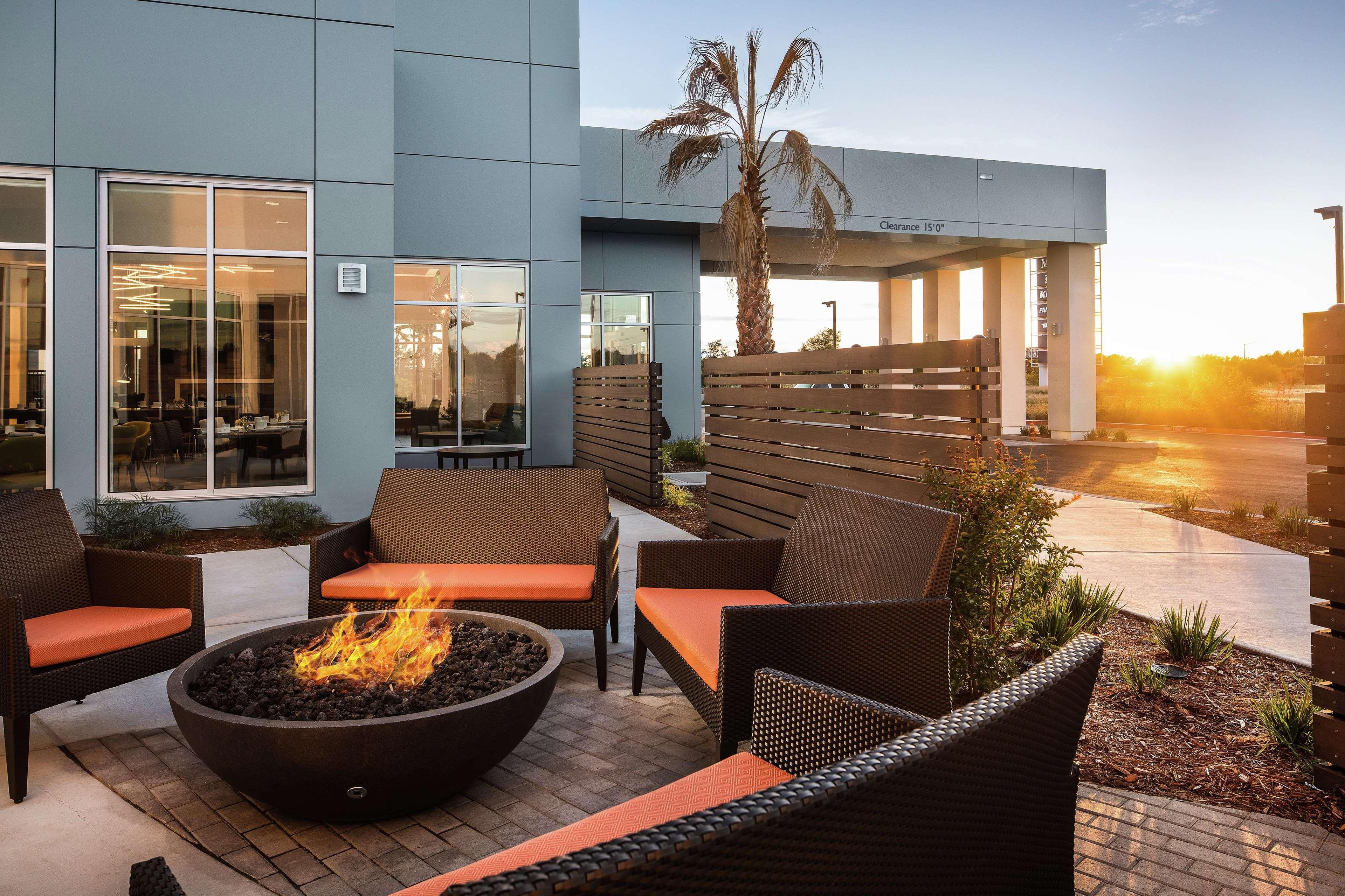 Hilton Garden Inn Sacramento Airport Natomas Exteriör bild
